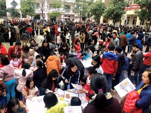 Ngày hội thu hút đông đảo học sinh tham gia.