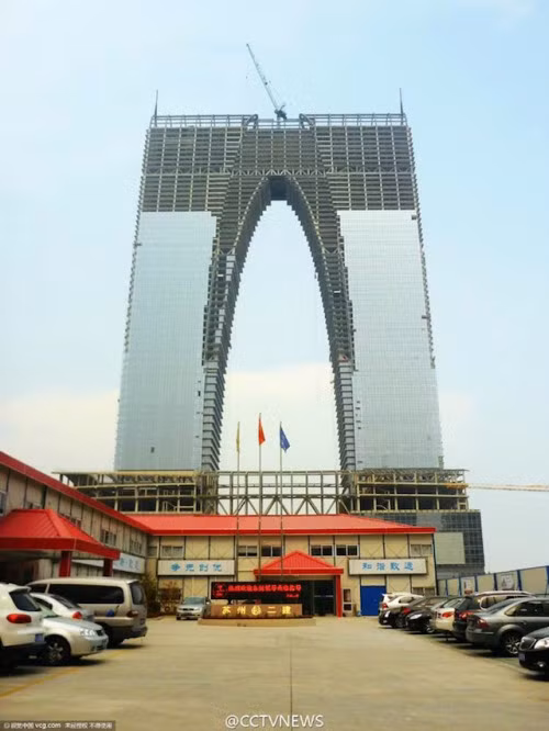 Những tòa nhà có hình thù kỳ dị ở Trung Quốc hình ảnh 4 nhung toa nha co hinh thu ky di o trung quoc hinh anh 4