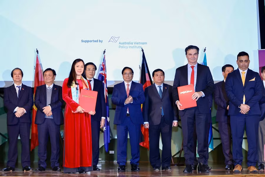 Bộ trưởng Nguyễn Kim Sơn dự Diễn đàn doanh nghiệp doanh nghiệp Việt Nam - Australia và chứng kiến trao ký kết hợp tác giữa doanh nghiệp hai nước.