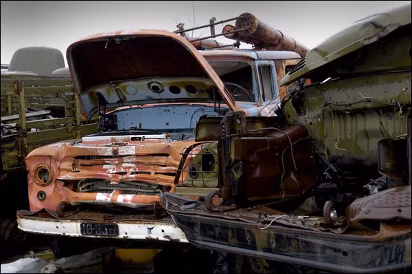 Kham pha nghia dia truc thang, xe cuu hoa sau tham hoa Chernobyl 