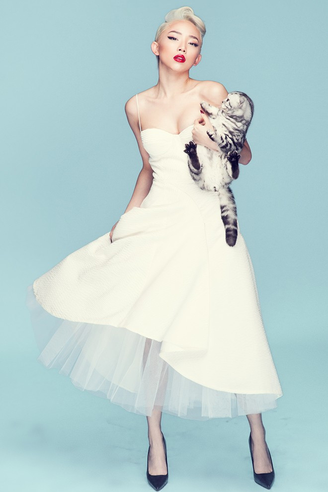 Tóc Tiên gợi cảm và kiêu kỳ