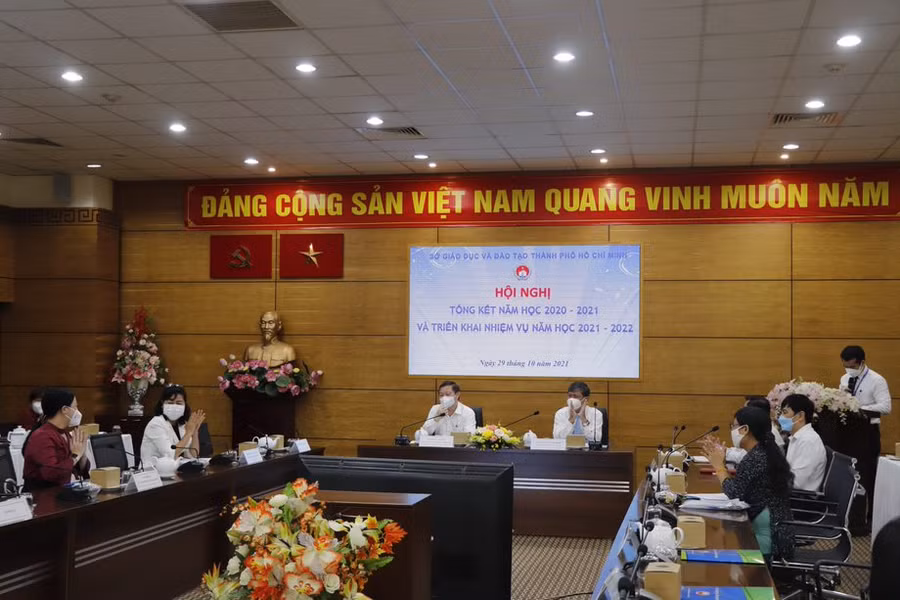 Quang cảnh lễ tổng kết năm học 2020-2021 của ngành GD-ĐT TP.HCM