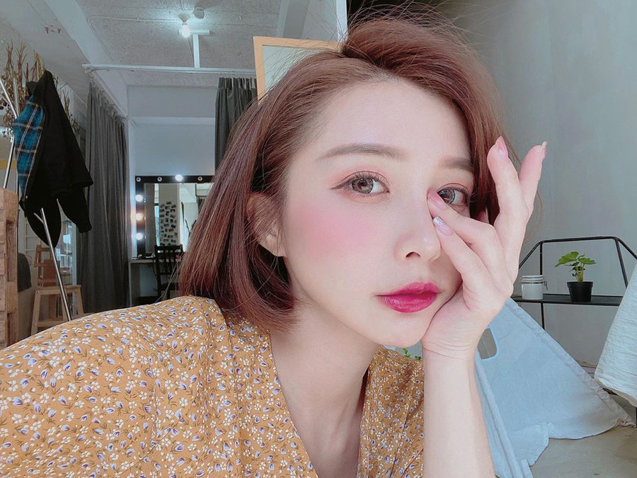 10 gợi ý makeup cho năm mới giúp bạn xinh lung linh và trẻ trung lên vài phần - Ảnh 4.