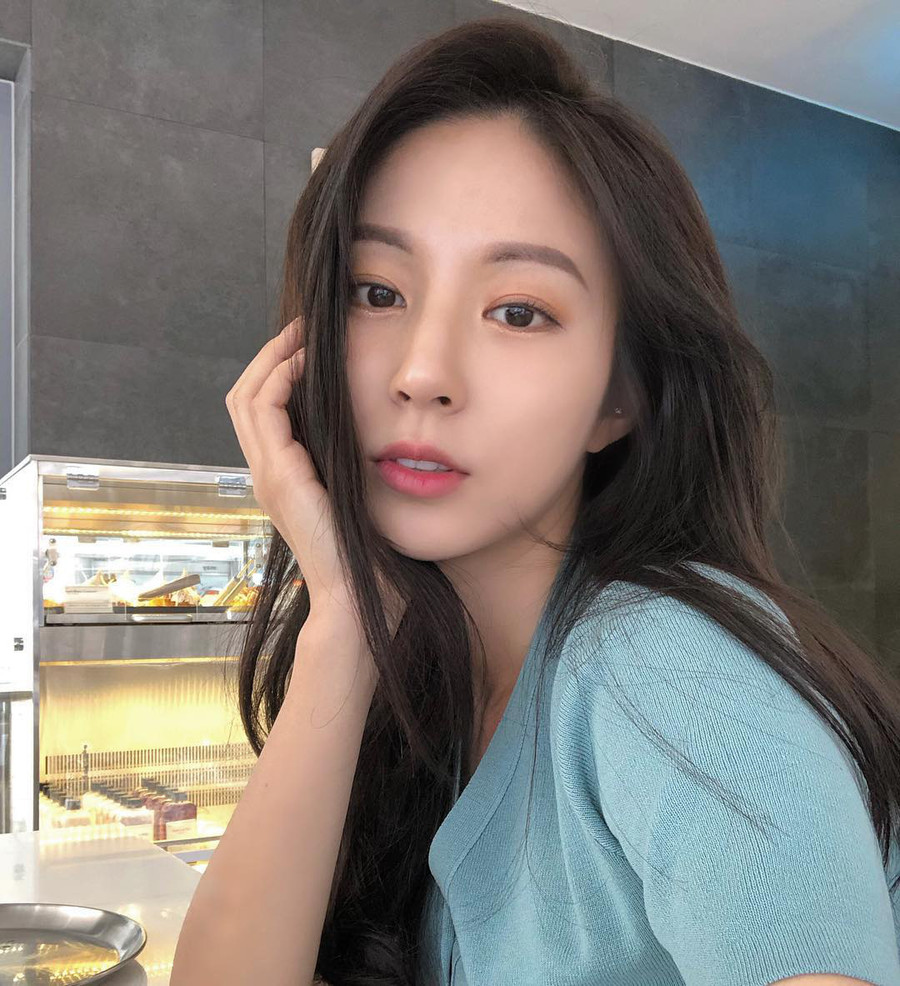 10 gợi ý makeup cho năm mới giúp bạn xinh lung linh và trẻ trung lên vài phần - Ảnh 7.