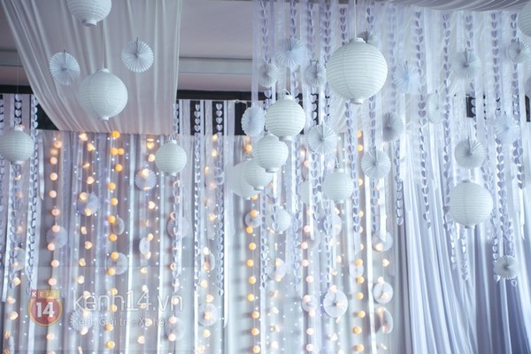 Ngỡ ngàng trước cảnh đám cưới trên biển như cổ tích của NTK Adrian Anh Tuân và bạn trai 4 Ngỡ ngàng trước cảnh đám cưới trên biển như cổ tích của NTK Adrian Anh Tuân và bạn trai 4