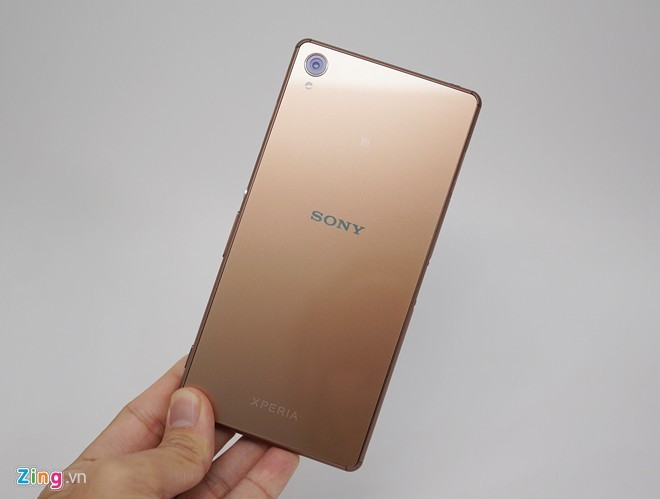 5 smartphone thiết kế xuất sắc nhất năm 2014 tại VN