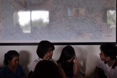 Vụ việc xảy ra khi năm 2014, một năm thảm họa đối với hàng không Malaysia, đang chuẩn bị kết thúc. Hãng hàng không quốc gia Malaysia Airlines đã mất hai máy bay trong năm nay. Chuyến bay MH370 mất tích ngày 8/3 khi đang đi từ Kuala Lumpur tới Bắc Kinh, mang theo 239 hành khách và thành viên tổ bay. Ngày 17/7, chuyến bay MH17 rơi ở đông Ukraine, làm tất cả 298 người trên khoang thiệt mạng.