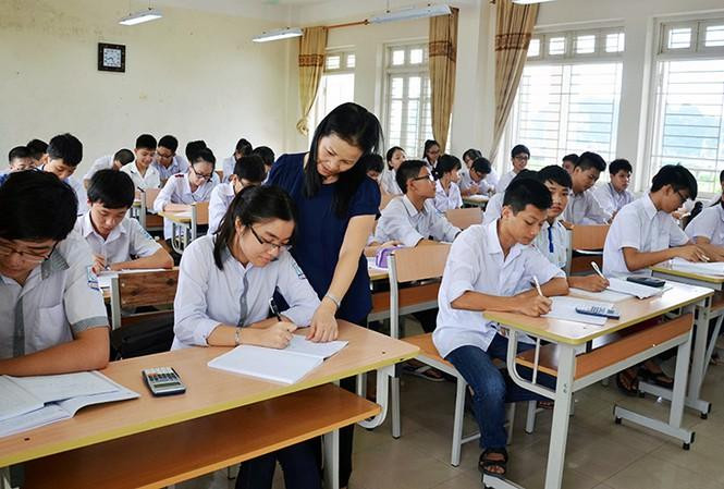 Học trực tiếp được nhiều trường triển khai đồng bộ với phương án phụ đạo trực tuyến. Ảnh minh họa Học trực tiếp được nhiều trường triển khai đồng bộ với phương án phụ đạo trực tuyến. Ảnh minh họa