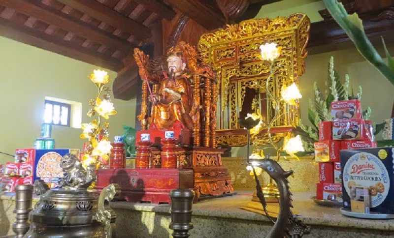 Tượng thờ Lưỡng quốc Đình nguyên Thám hoa Phan Kính.