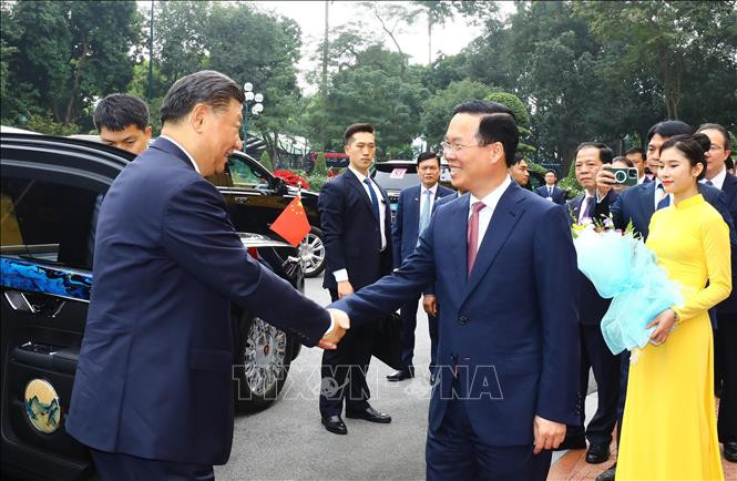 Chủ tịch nước Võ Văn Thưởng đón Tổng Bí thư, Chủ tịch nước Trung Quốc Tập Cận Bình. Ảnh: Lâm Khánh/TTXVN