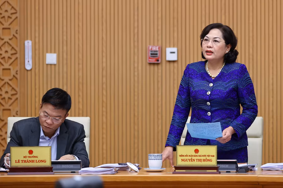 Lãnh đạo các bộ, ngành phát biểu tại phiên họp. (Ảnh: VGP/Nhật Bắc)