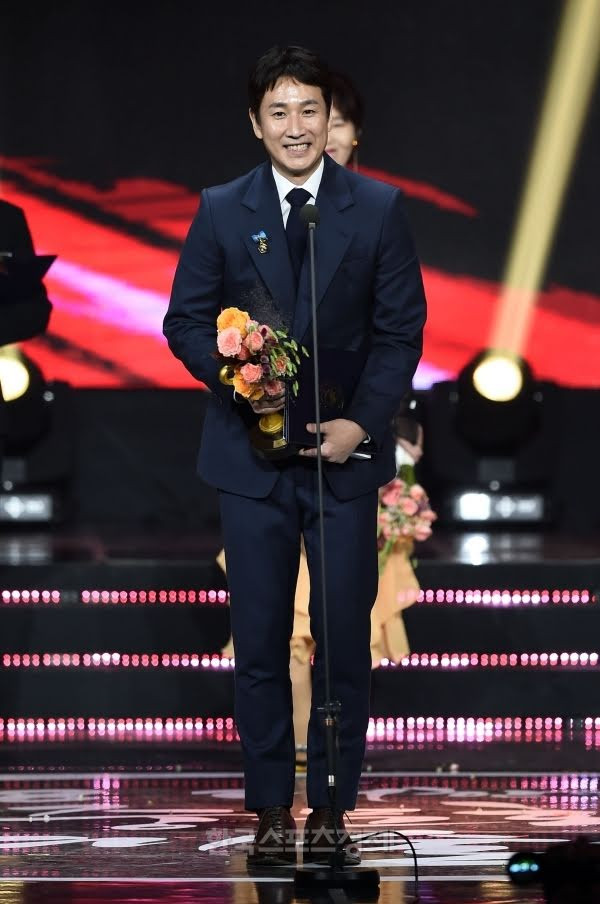 Lee Sun Kyun đã qua đời.