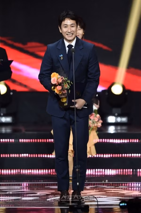 Lee Sun Kyun đã qua đời.