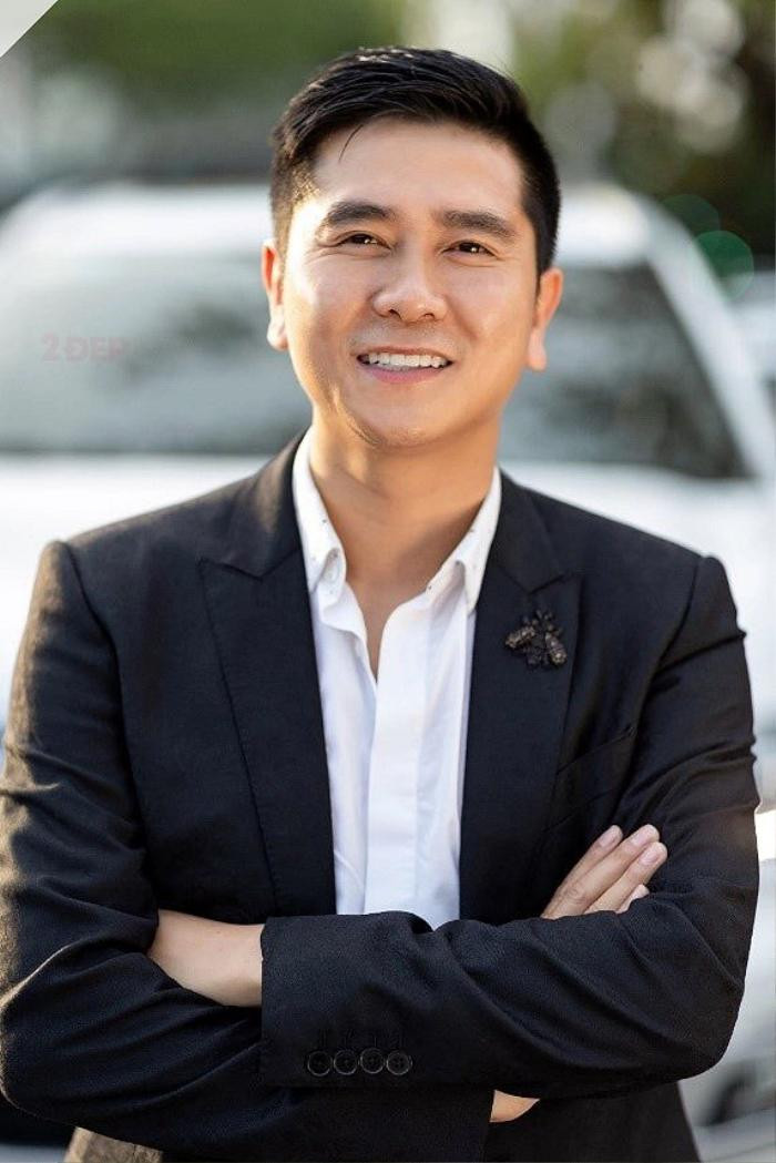 Nhạc sĩ Hồ Hoài Anh đã nghỉ việc tại Học Viện Âm nhạc Quốc gia Việt Nam.