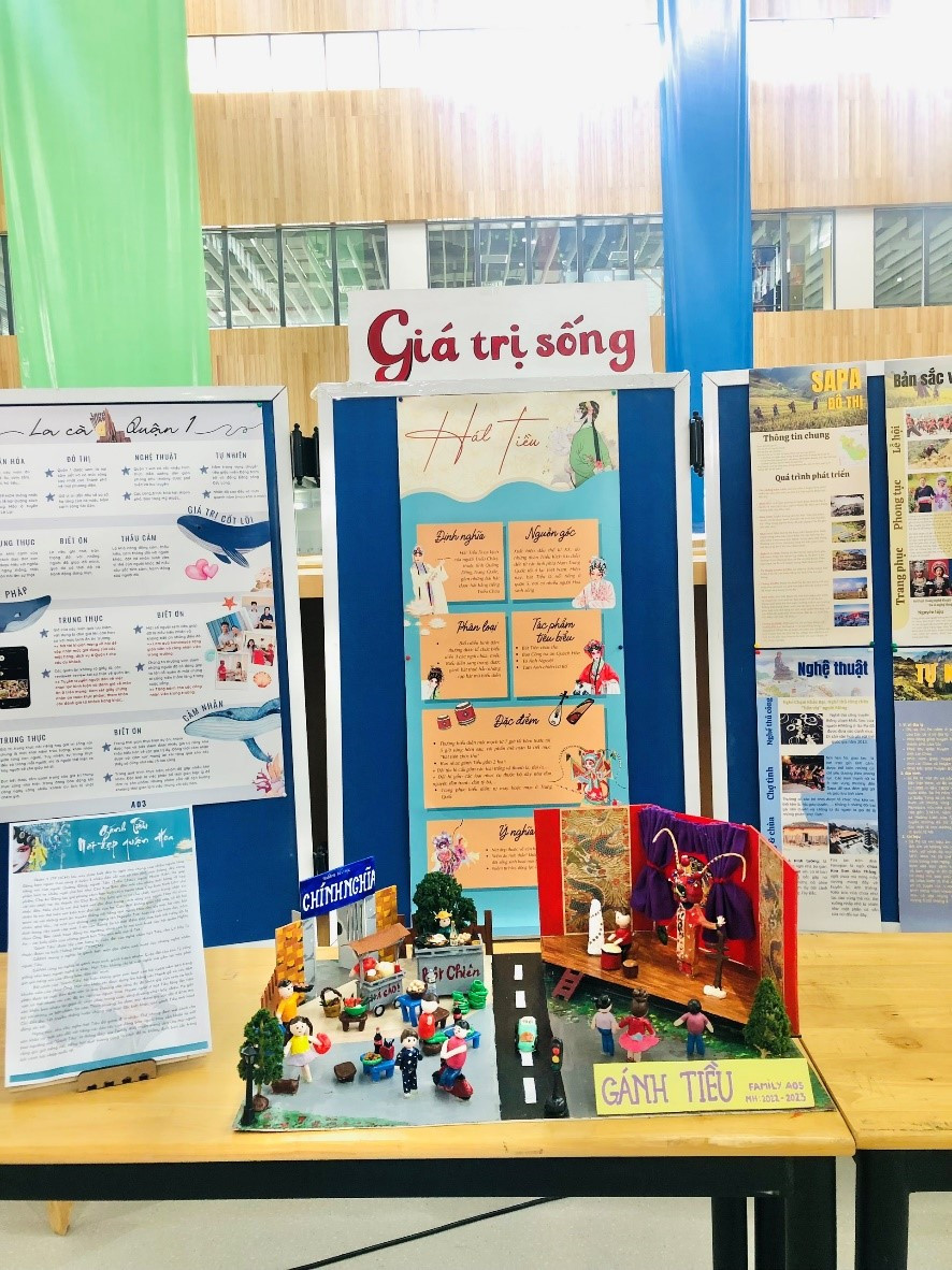 Tác phẩm của family A05 tại chương trình Giá trị sống của Trường Đinh Thiện Lý.