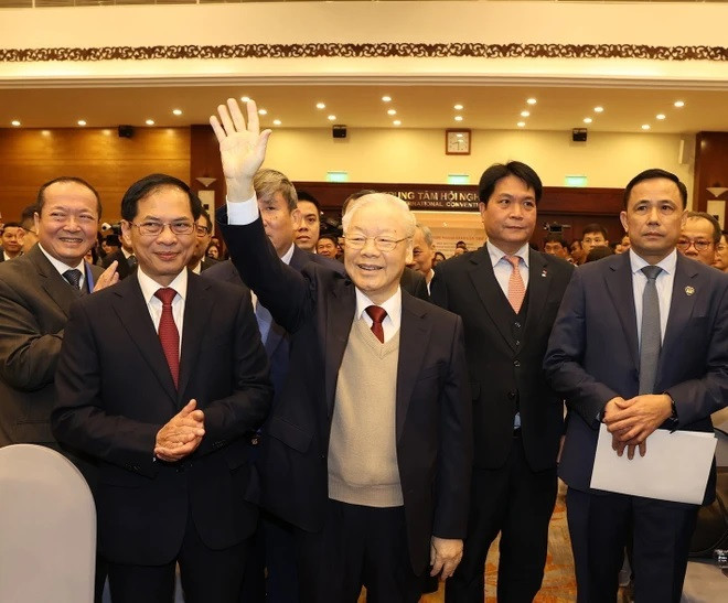 Tổng Bí thư Nguyễn Phú Trọng đến dự Hội nghị Ngoại giao lần thứ 32. (Ảnh: Trí Dũng/TTXVN)