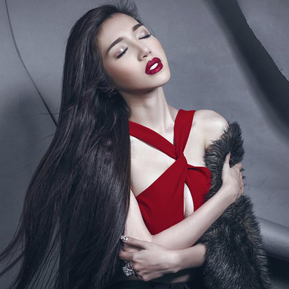 Elly Trần: Làm mẹ vẫn không quên nóng bỏng ảnh 1 Elly Trần: Làm mẹ vẫn không quên nóng bỏng ảnh 1