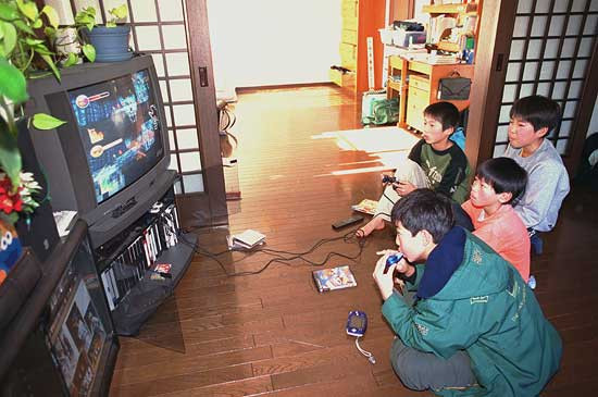 Cách dạy con khác lạ của bố Nhật: Cách dạy con khác lạ của bố Nhật: