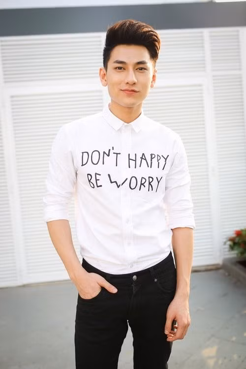 4 ca si viet co bang dai hoc “chang lien quan” hinh anh 8