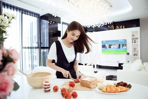 Bên trong penthouse 200m2 giá triệu USD của Ngọc Trinh - ảnh 2