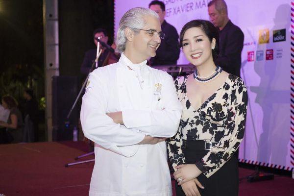 Hình ảnh: Hoa hậu Giáng My sang trọng trong đêm tiệc ở Lãnh sự quán Pháp số 9