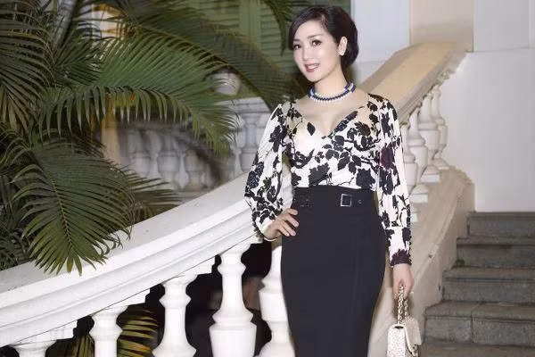 Hình ảnh: Hoa hậu Giáng My sang trọng trong đêm tiệc ở Lãnh sự quán Pháp số 1