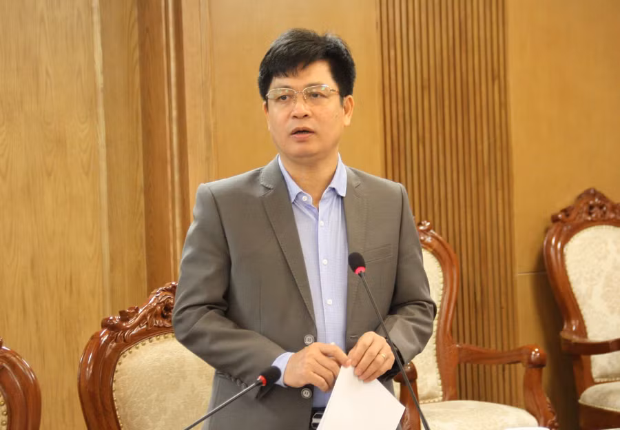 PGS.TS Nguyễn Xuân Thành, Vụ trưởng Vụ Giáo dục Trung học phát biểu tại hội nghị.