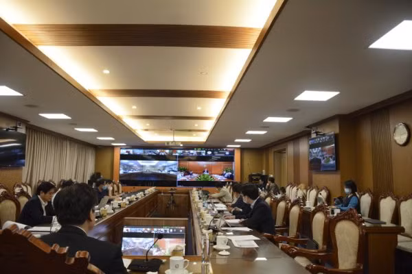 Hội nghị giao ban trực tuyến giữa Bộ Giáo dục và Đào tạo với 63 sở Giáo dục và Đào tạo ngày 9/11.