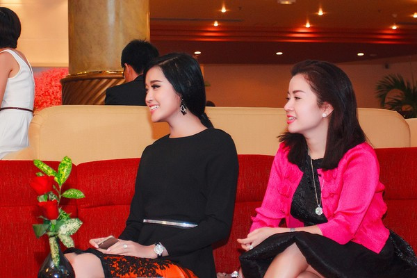 Á hậu Huyền My sang trọng, xinh đẹp mặn mà dự sự kiện 2