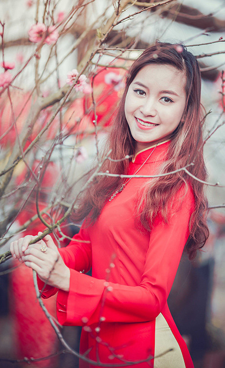 Ngắm vẻ đẹp rạng rỡ của thiếu nữ Hà Nội cùng đào xuân ảnh 6 Thế Quyết