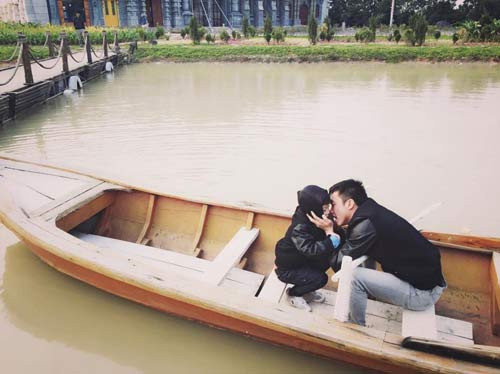 Cường Đô la và Subeo thích thú chèo thuyền ở Hà Nội ảnh 6 Cường Đô la và Subeo thích thú chèo thuyền ở Hà Nội - 6