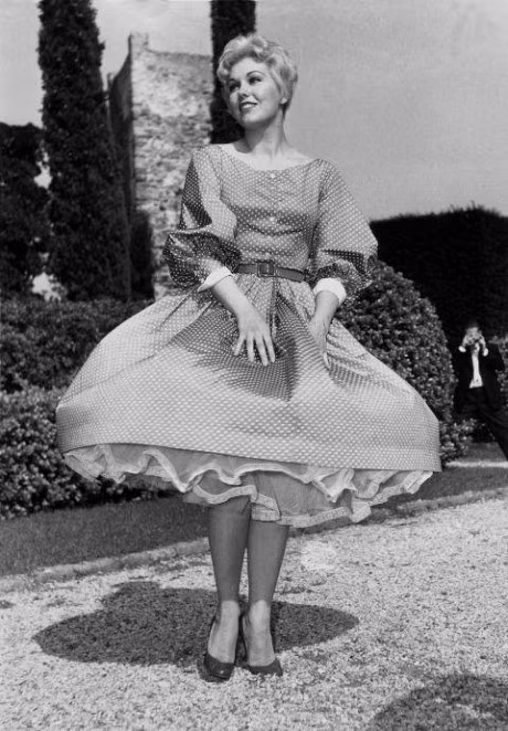 85 chiec vay dep nhat trong lich su 70 nam cua LHP Cannes - Anh 8