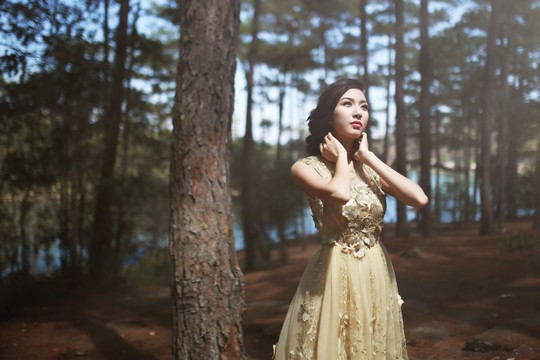 Á khôi áo dài Thúy Vân: Muốn giỏi hơn là đẹp!