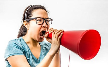 Trung Quốc: Mẹ bị tràn khí màng phổi vì... quát con