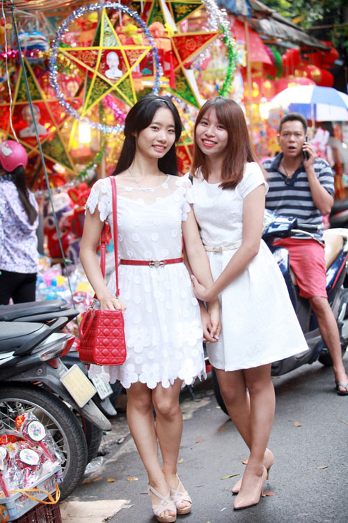 5 thiếu nữ chân dài xứ Hàn gây xôn xao phố Hàng Mã hình ảnh 12 5 thieu nu chan dai xu han gay xon xao pho hang ma hinh anh 12