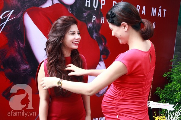 Trang Trần & Phượng Vũ