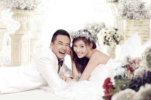 Lương Thế Thành tiết lộ, anh và Thúy Diễm đã đăng ký kết hôn vào năm 2014 và dọn về sống chung một nhà. Cả hai lên kế hoạch tổ chức hôn lễ trong thời gian sắp tới. Ảnh: NVCC 5 cặp sao Việt thừa nhận đã kết hôn sau khi sống chung