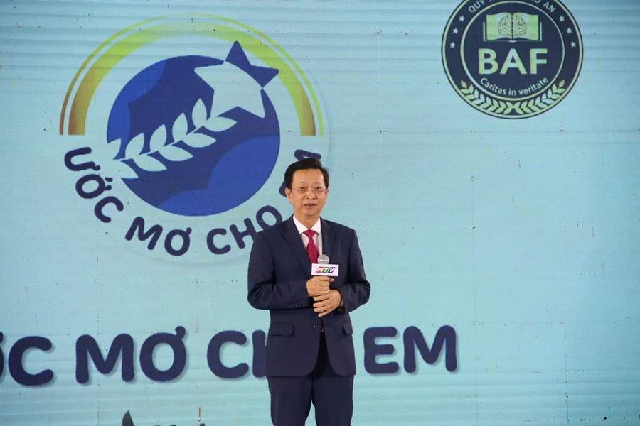 PGS.TS Võ Văn Thắng - Hiệu trưởng Trường ĐH An Giang phát biểu tại Chương trình. PGS.TS Võ Văn Thắng - Hiệu trưởng Trường ĐH An Giang phát biểu tại Chương trình.