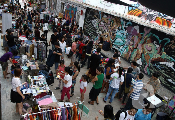 Phiên chợ đặc biệt ở Sài Gòn