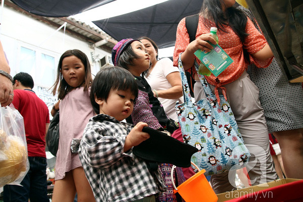 Phiên chợ đặc biệt ở Sài Gòn