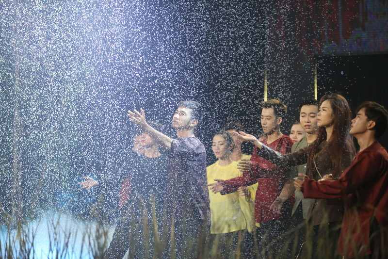 Hoàng Bách xin lỗi học trò vì thiếu sự quan tâm ảnh 6