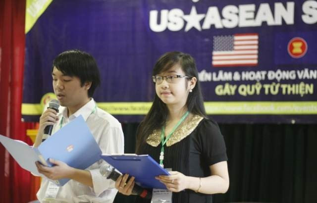 Tiếng Anh và các hoạt động ngoại khóa là niềm yêu thích của Trà My Tiếng Anh và các hoạt động ngoại khóa là niềm yêu thích của Trà My