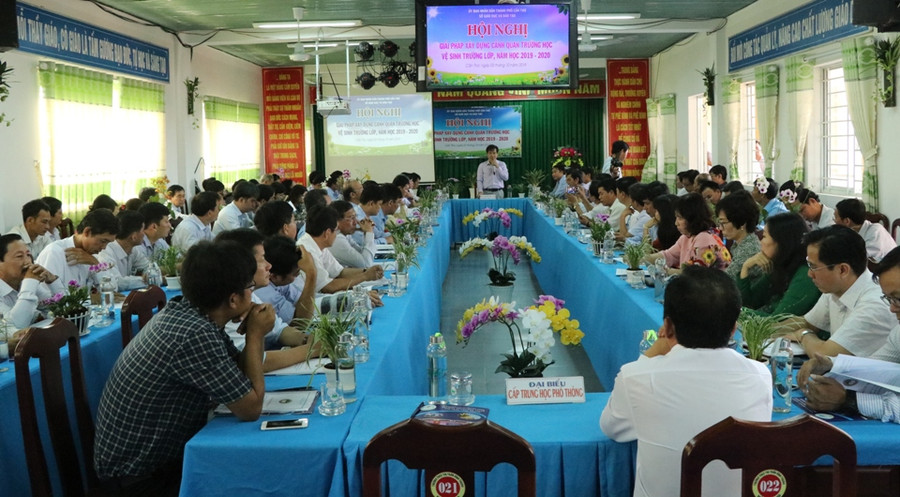 Quang cảnh hội nghị.