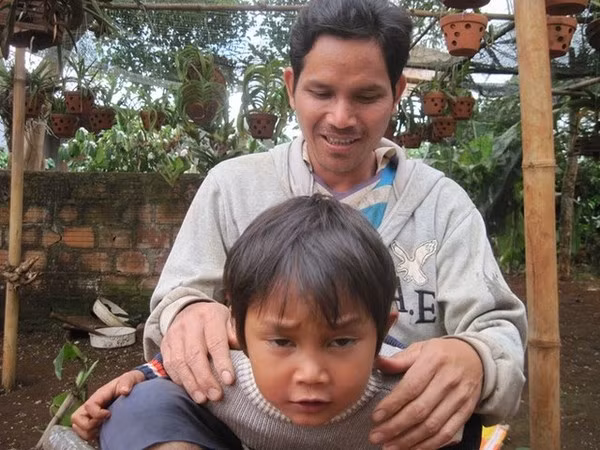 Câu chuyện của những cái tên độc, lạ đến khó tin ở Việt Nam 2