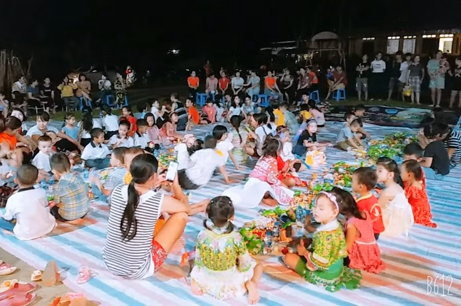 Các cháu được vui hội trung thu