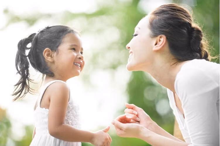 Cha mẹ không nên chỉ trích khi phát hiện con nói dối. Ảnh minh họa.