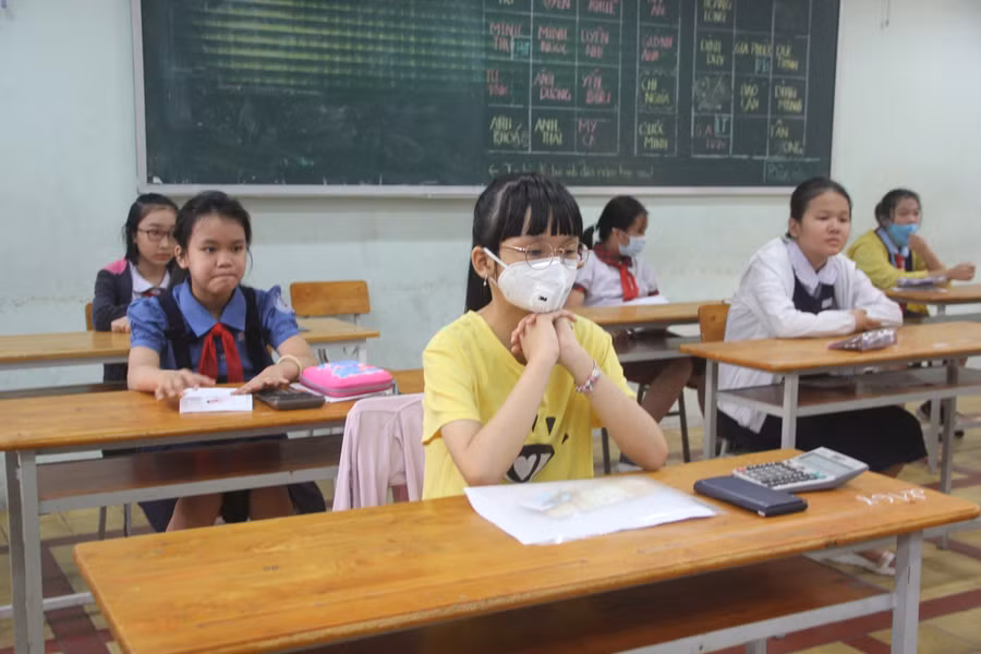 Học sinh dự khảo sát vào lớp 6 Trường THPT Chuyên Trần Đại Nghĩa năm 2020. Ảnh minh hoạ P.Nga 