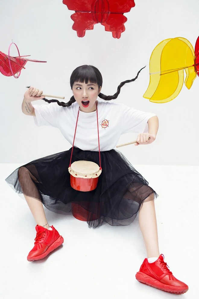 Phương Ly tủi thân khi không đón trung thu bên gia đình
