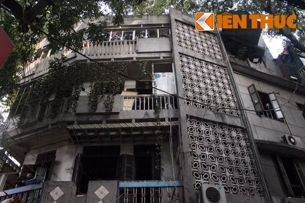 Toàn cảnh vụ CS Hà Nội vây 2 người ôm bom xăng cố thủ ảnh 10