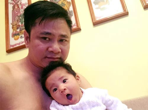 Tự Long hạnh phúc bên con gái sau giờ tập “Táo“ ảnh 2 tu long hanh phuc ben con gai sau gio tap